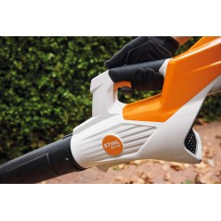 Souffleur de feuilles à batterie STIHL BGA 50, sans batterie ni chargeur REF BA050115900