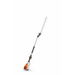 Taille-haies sur perche à batterie STIHL HLA 135 K en version courte avec un lamier de 60 cm Réf. : HA042000018