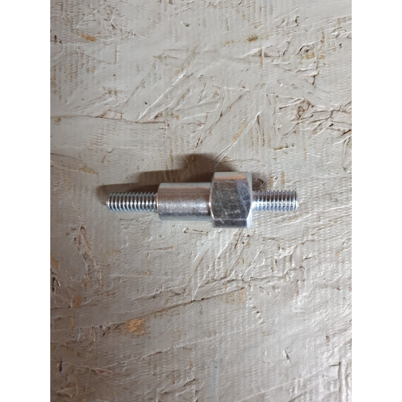 Adaptateur tete debroussailleuse M12