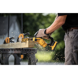Élagueuse DEWALT DCMPS520 XR 18V Brushless | LG Motoculture