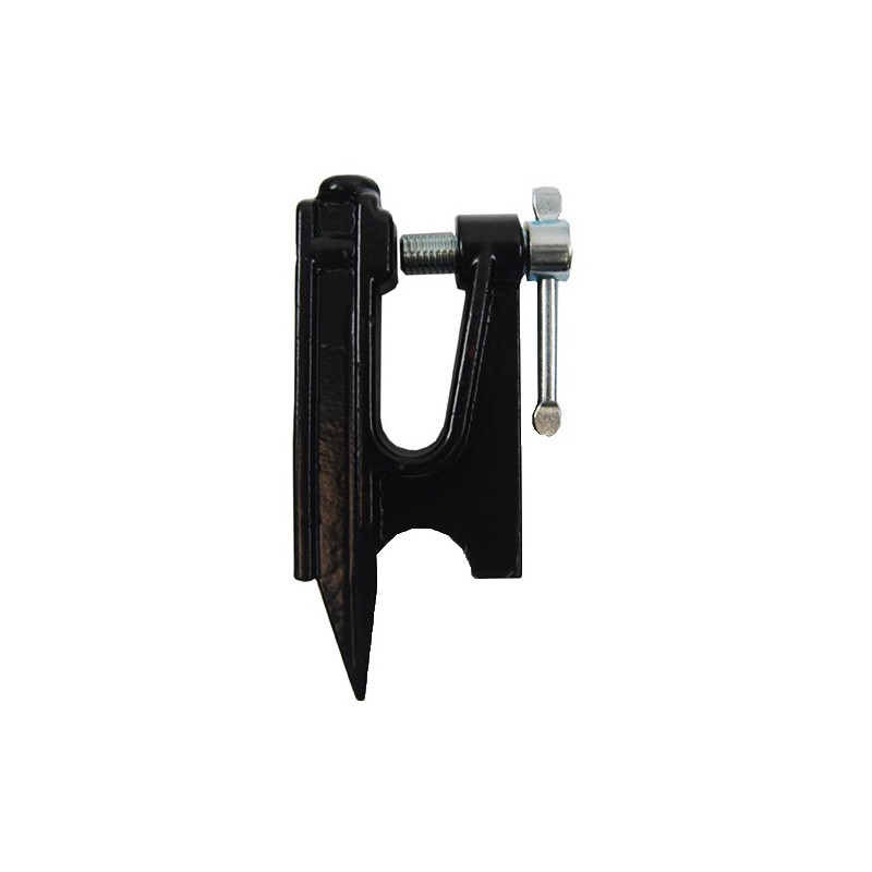 Etau d'affutage à pointe pour enfoncement dans un tronc.